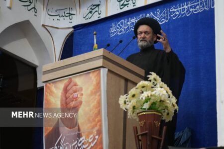 تشییع رهبر شهید، همه پرسی واقعی ملت برای جمهوری اسلامی است